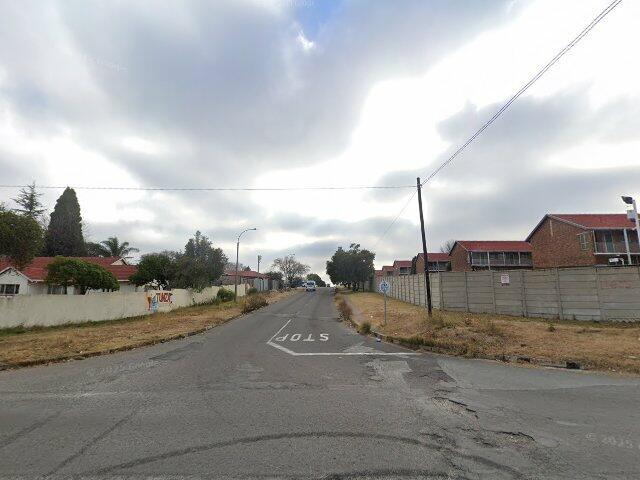 Section 2, Waikiki, Webber Avenue, Horizon, Roodepoort