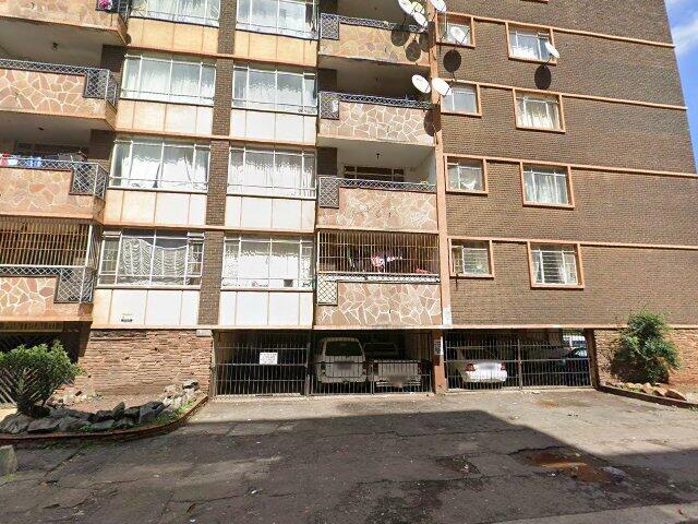 Section 13, Unit 13 (Door No. 44), Pontrialto, 37 Fife Avenue, Berea, Johannesburg, Gauteng