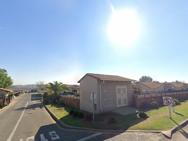 16 Ss Sunbird Village, 50 Partridge Street, Elspark, Germiston