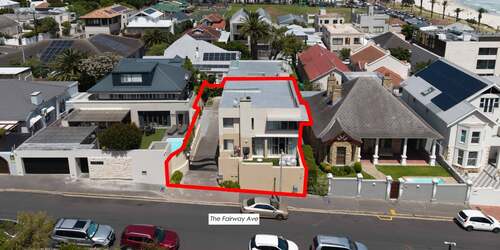 Camps Bay   Beachside Family Home