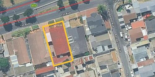 Deceased Estate - Calling Large Family Investor/Dual Living - 2 Houses Under 1 Roof