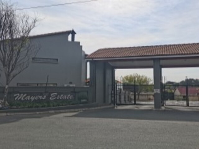 Stand Numbers 52 and 65 1001 Bassoon Avenue Each Stand measuring approx 450m2, Radiokop, Gauteng