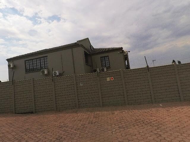 381 Ontdekkers Road, Florida Park, Roodepoort