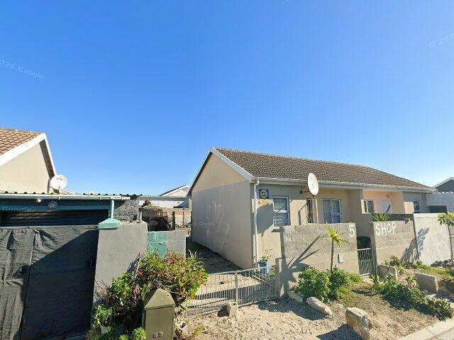 Erf 4410, 5 Frogmouth Street, Pelikan Park, Cape Town