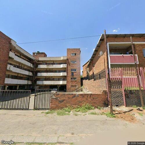 Section 13, Unit 13 Gwen Alan Court, 176 High Street, Rosettenville, Johannesburg South thumbnail