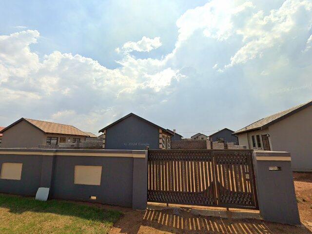 Erf 4262 Toekomsrus Extension 5 Township, 4262 Tinkerbird Street, Toekomsrus Ext 5, Randfontein