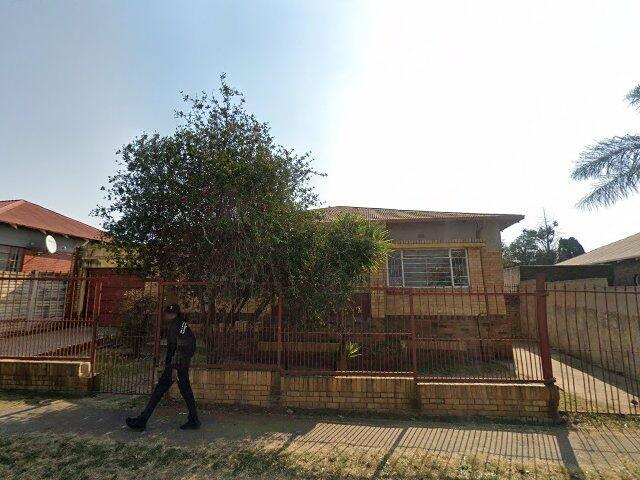 Remaining Extent Of Erf 70, Townsview Township, Registration Division I.R., Gauteng; 25 North Street, Townsview, Johannesburg South
