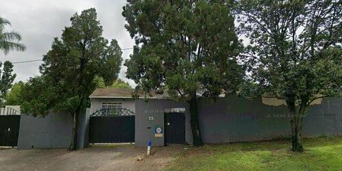4 Bedroom House With Cottage