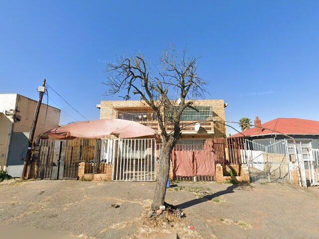 Section 1, Sectional Plan Ss13/1978, Unit 1, 20 Schuller Street, Forest Hill, Johannesburg